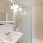 Oda ve Kahvaltı Eden Jacuzzi Pool 4*