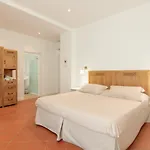 Eden Jacuzzi Pool Отель типа 