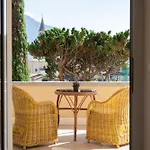 Eden Jacuzzi Pool Отель типа 