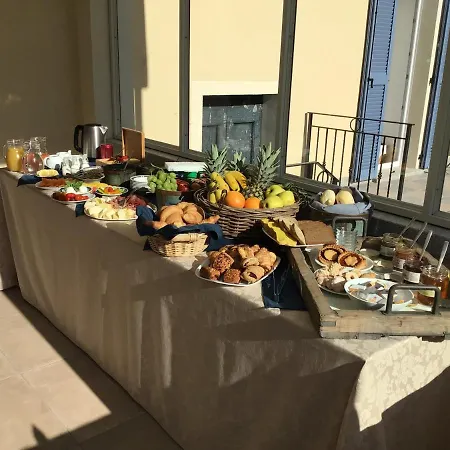 Eden Jacuzzi Pool 4* ドマーゾ