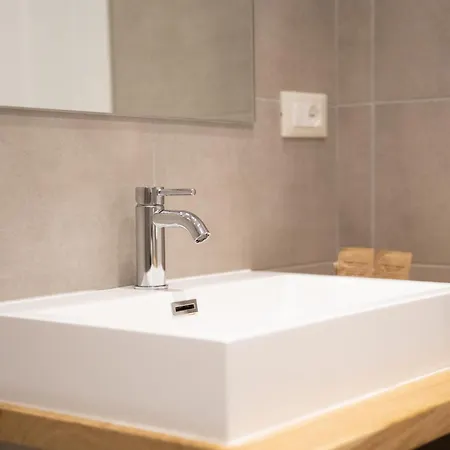 Eden Jacuzzi Pool 4* Domaso
