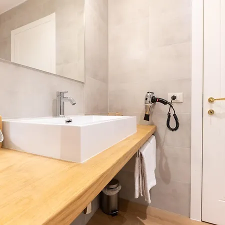 Eden Jacuzzi Pool Bed & Breakfast Domaso