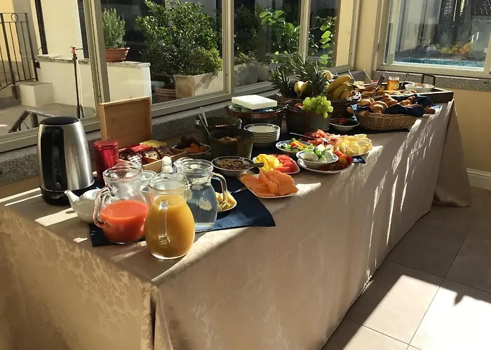 לינה וארוחת בוקר Eden Jacuzzi Pool