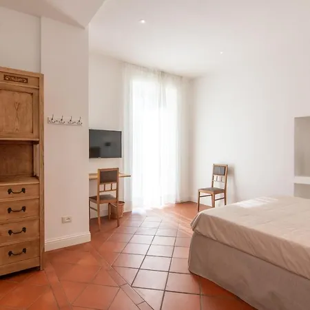 Bed & Breakfast Eden Jacuzzi Pool