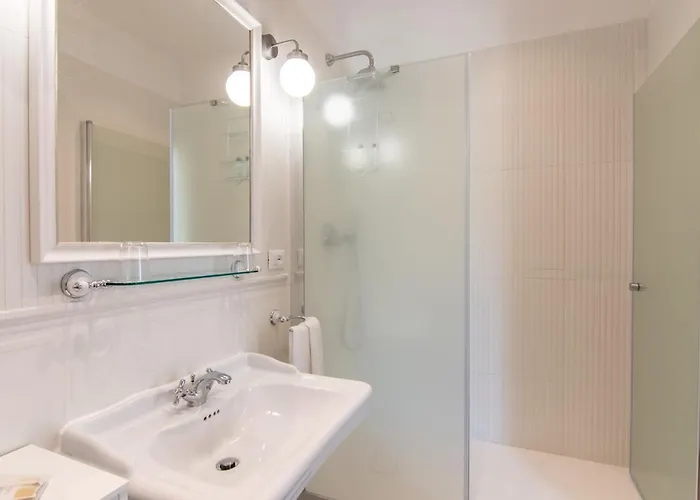 Nocleg ze śniadaniem Eden Jacuzzi Pool 4*