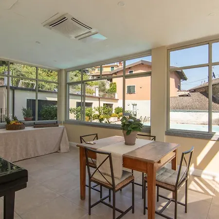 Eden Jacuzzi Pool Oda ve Kahvaltı