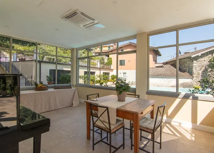 Eden Jacuzzi Pool Oda ve Kahvaltı